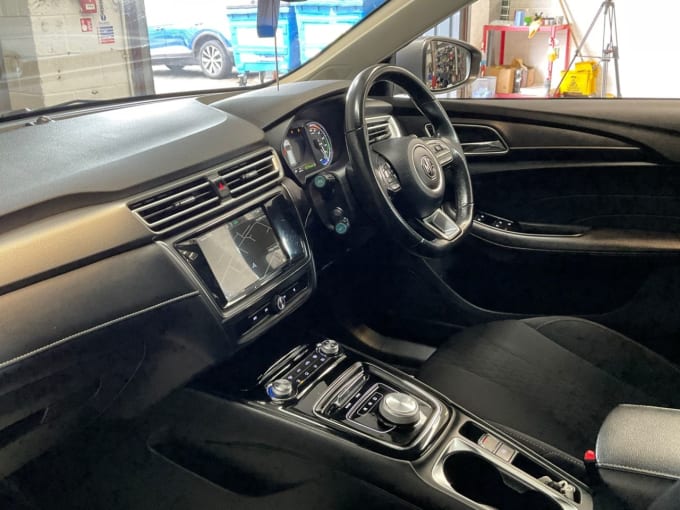 2025 Mg 5