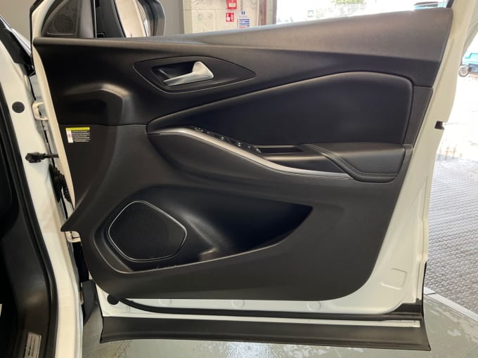 2025 Vauxhall Grandland X