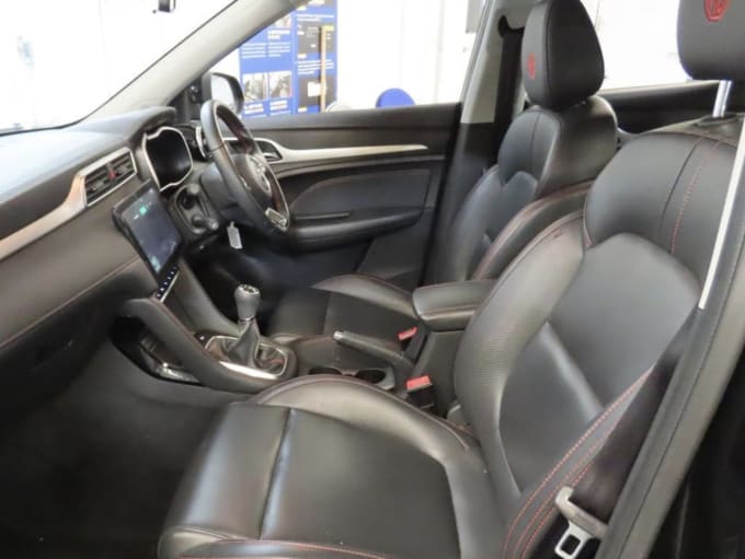 2025 Mg Mg Zs