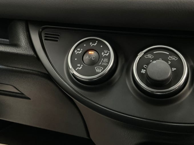 2025 Toyota Yaris
