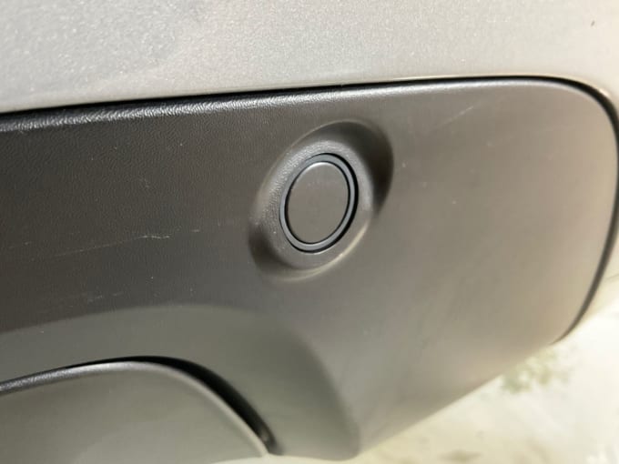 2025 Land Rover Range Rover Velar