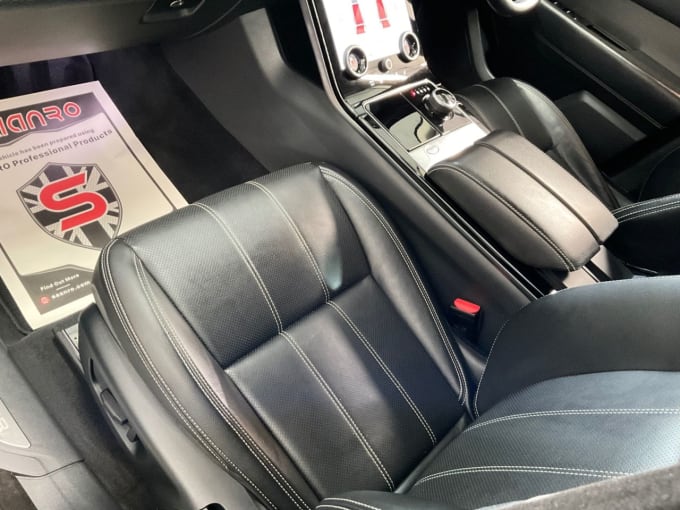 2025 Land Rover Range Rover Velar