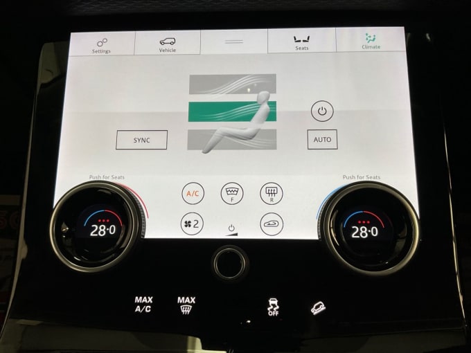 2025 Land Rover Range Rover Velar