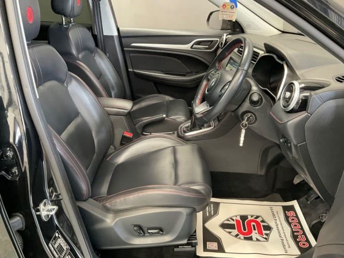 2025 Mg Mg Zs