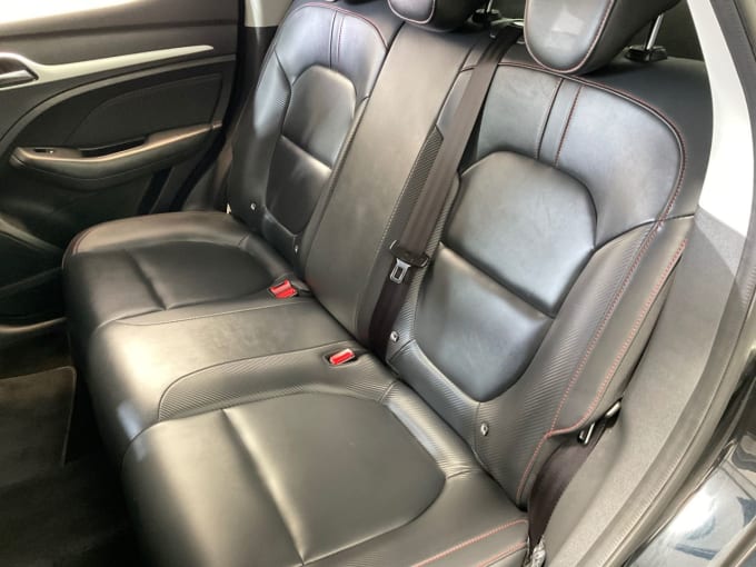 2025 Mg Mg Zs