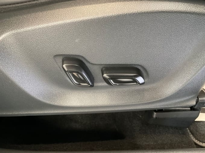 2025 Mg Mg Zs