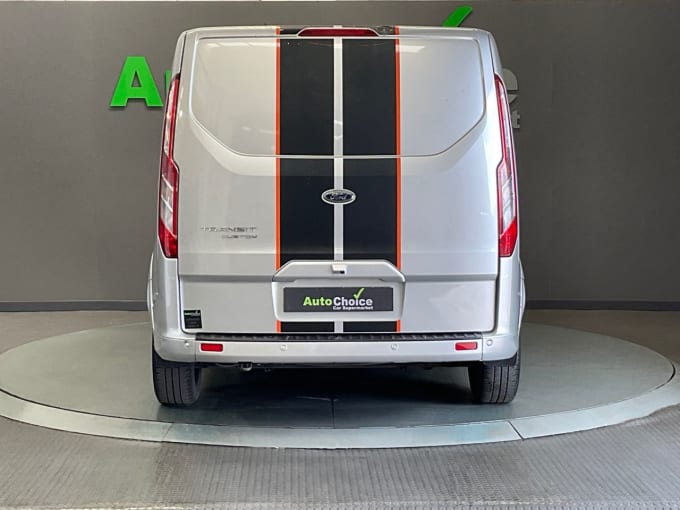 2025 Ford Transit Custom