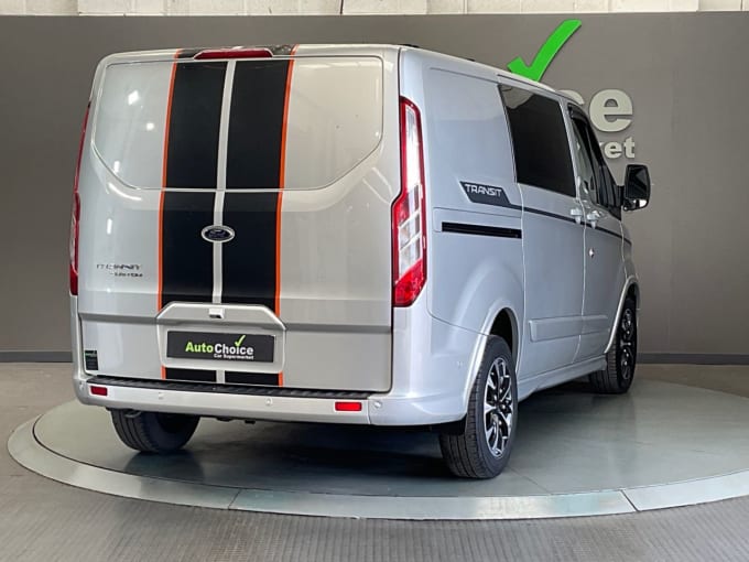 2025 Ford Transit Custom