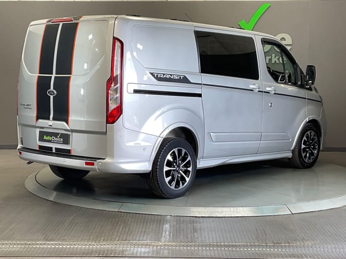 2025 Ford Transit Custom