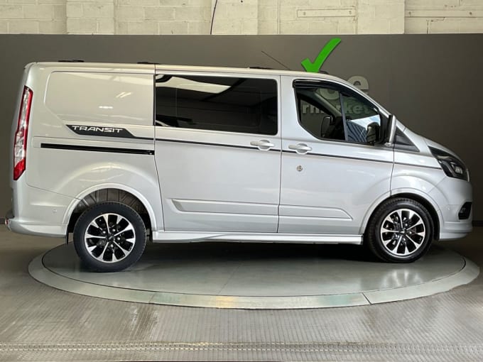 2025 Ford Transit Custom
