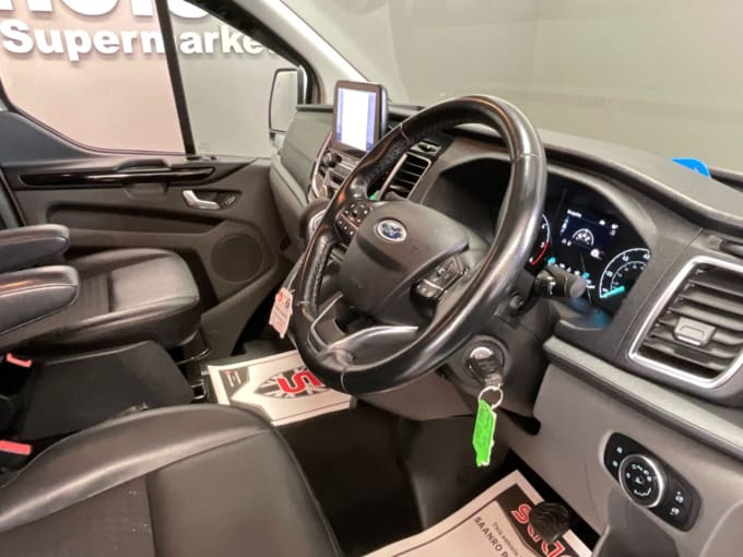 2025 Ford Transit Custom