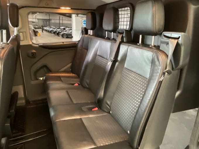 2025 Ford Transit Custom