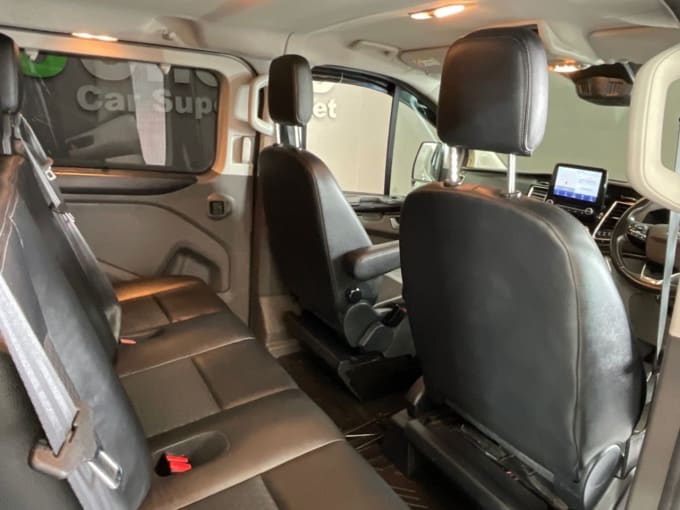 2025 Ford Transit Custom