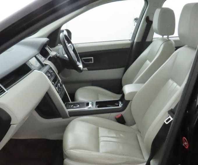 2025 Land Rover Discovery Sport