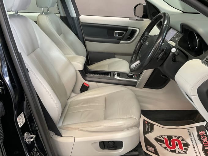 2025 Land Rover Discovery Sport