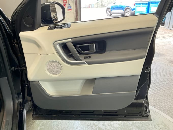 2025 Land Rover Discovery Sport