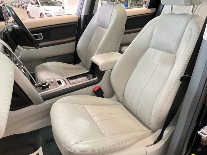 2025 Land Rover Discovery Sport