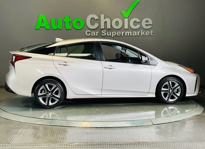 2025 Toyota Prius