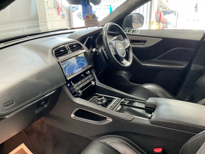 2025 Jaguar F-pace