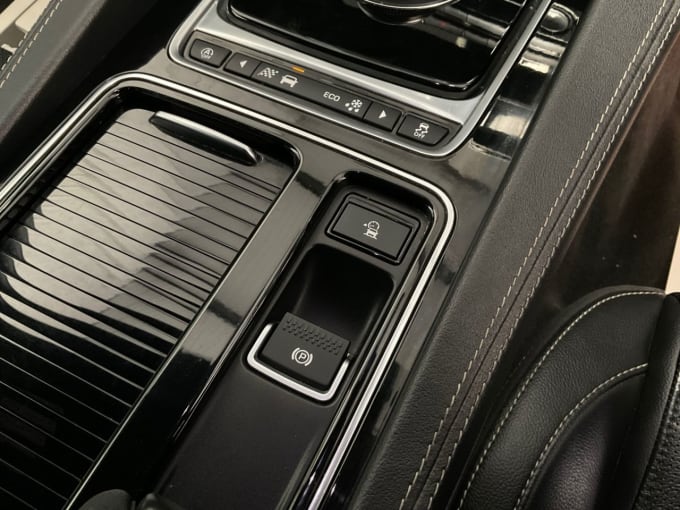 2025 Jaguar F-pace