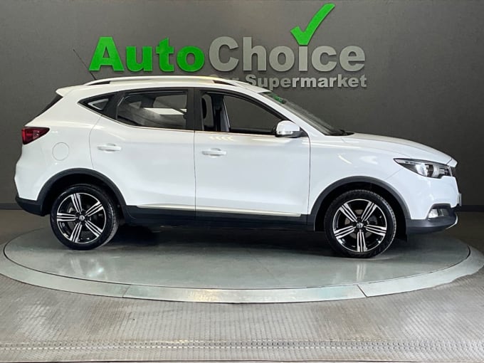 2025 Mg Mg Zs