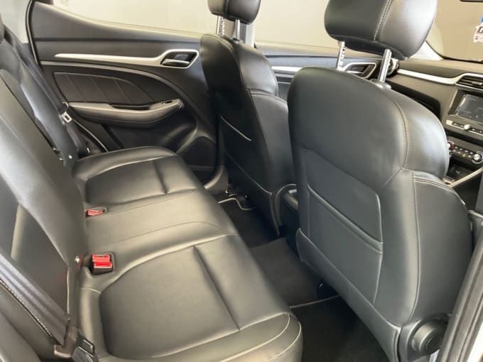 2025 Mg Mg Zs