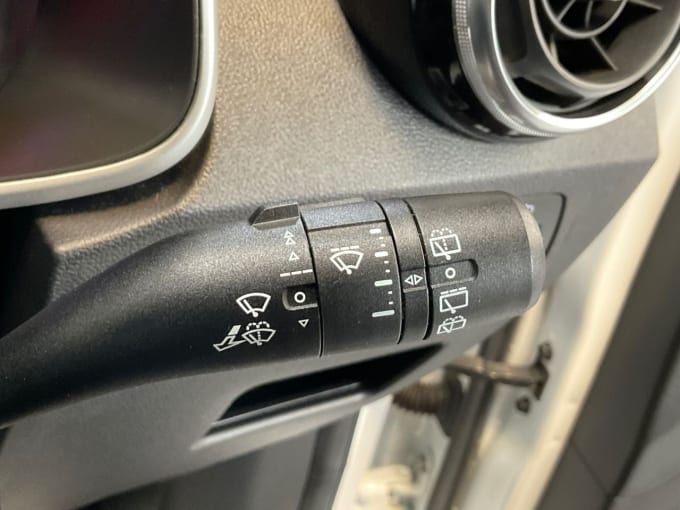 2025 Mg Mg Zs