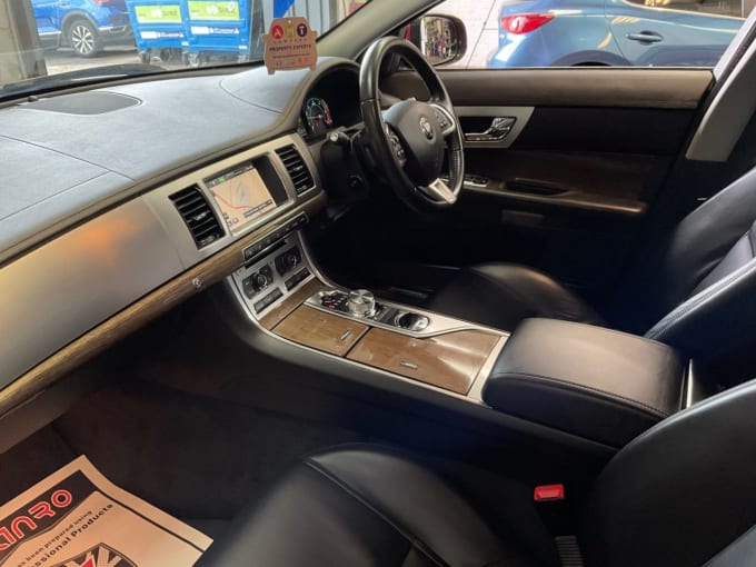 2025 Jaguar Xf
