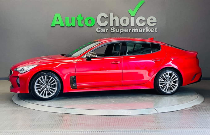 2025 Kia Stinger