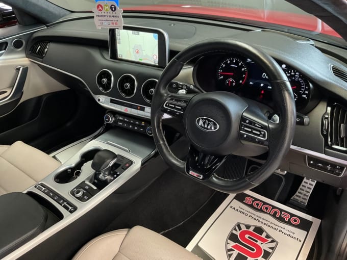 2025 Kia Stinger