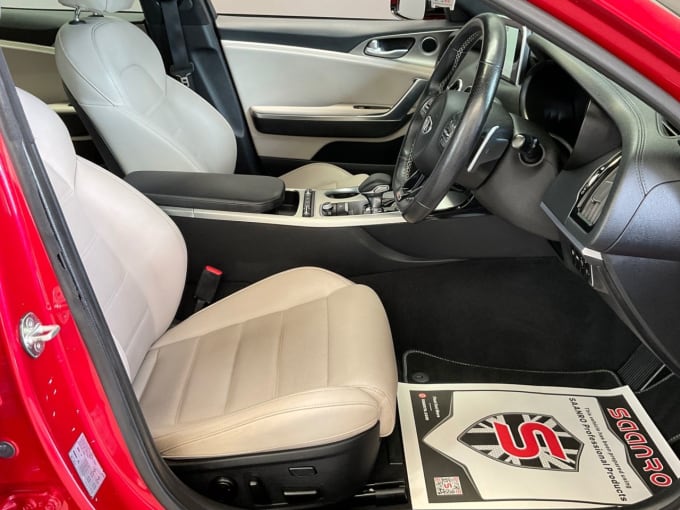 2025 Kia Stinger