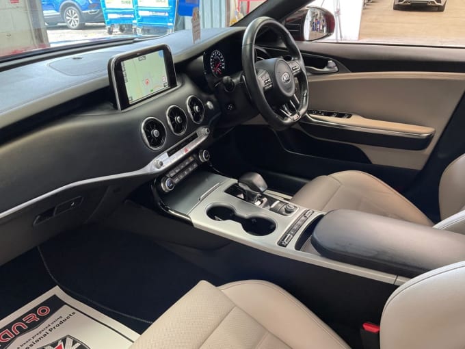 2025 Kia Stinger