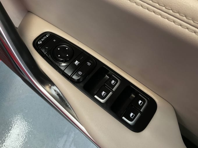 2025 Kia Stinger