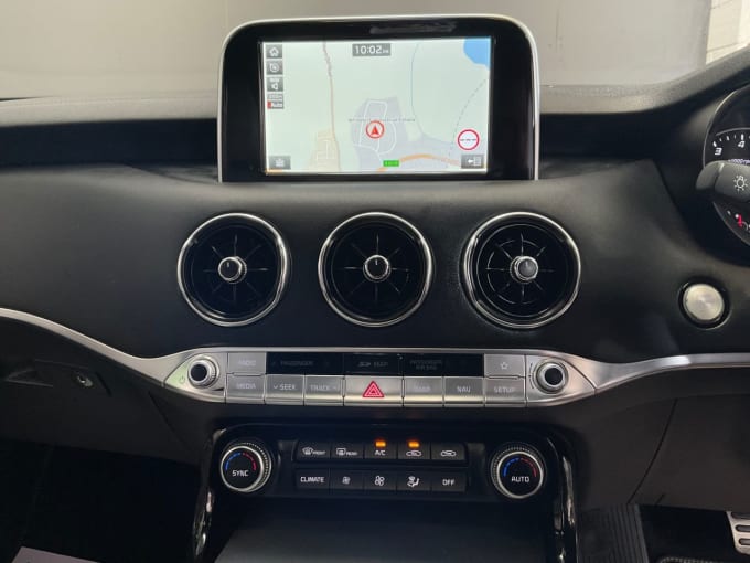2025 Kia Stinger