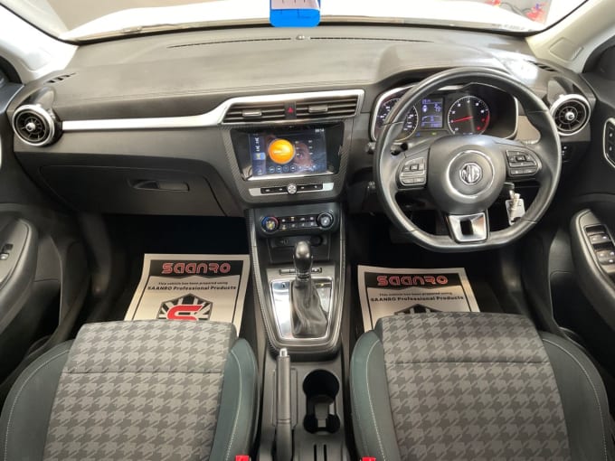 2025 Mg Mg Zs
