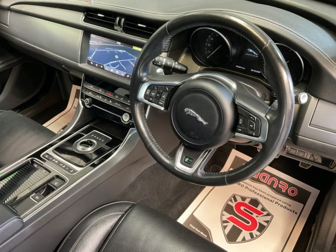 2025 Jaguar Xf