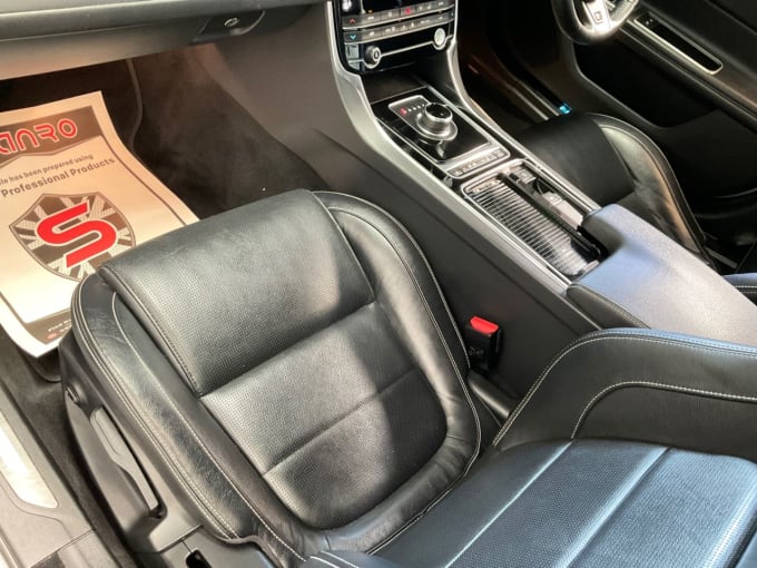 2025 Jaguar Xf