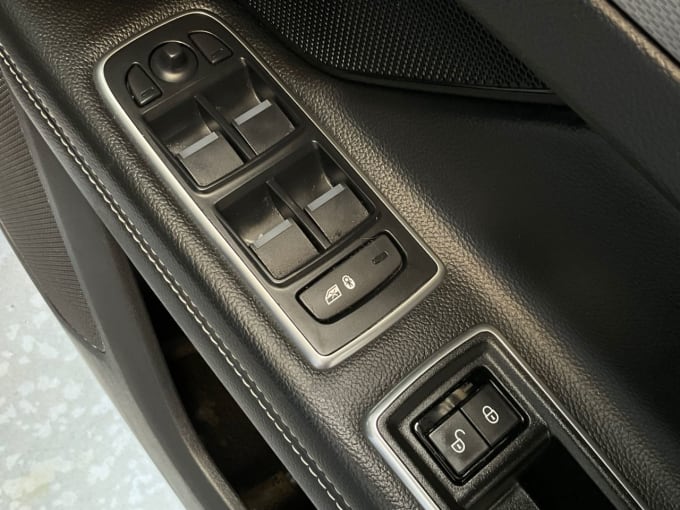 2025 Jaguar Xf