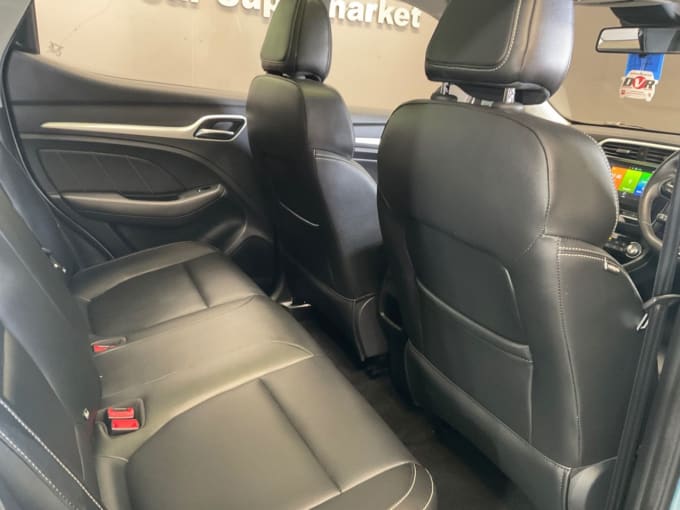 2025 Mg Mg Zs