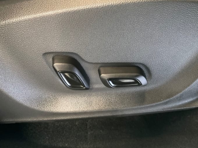 2025 Mg Mg Zs