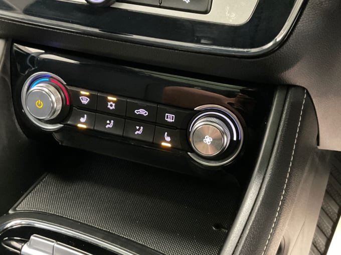 2025 Mg Mg Zs