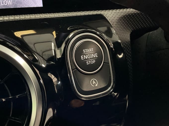 2025 Mercedes-benz A-class