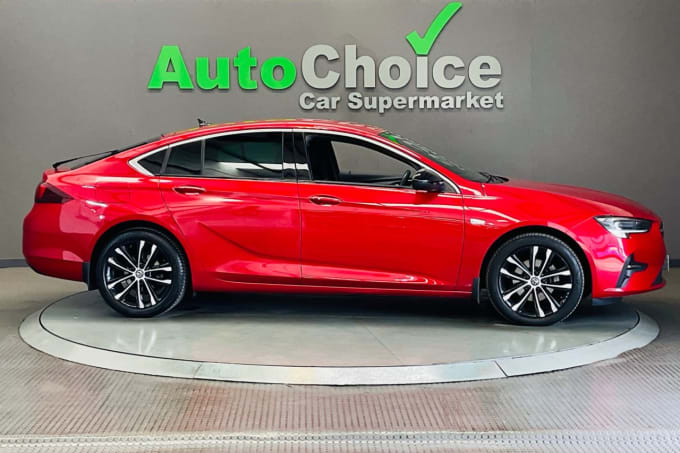 2025 Vauxhall Insignia