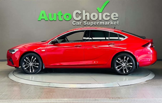 2025 Vauxhall Insignia