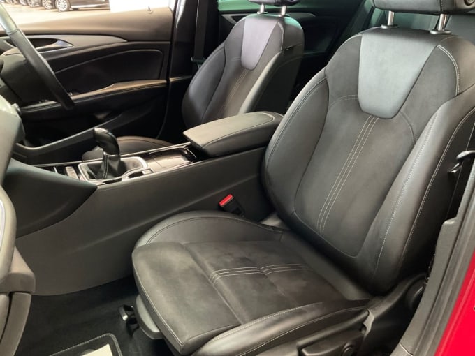 2025 Vauxhall Insignia