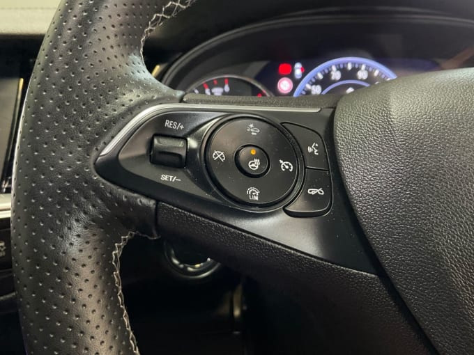 2025 Vauxhall Insignia