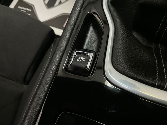 2025 Vauxhall Insignia