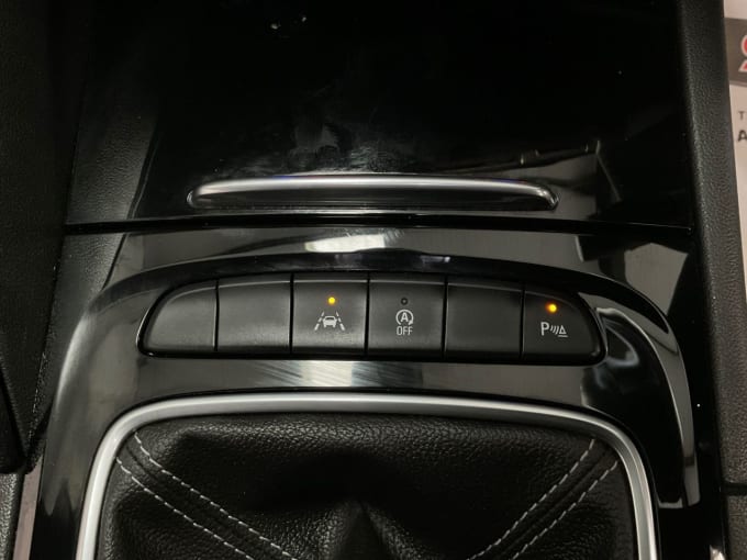 2025 Vauxhall Insignia
