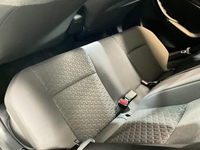 2025 Toyota Yaris Cross