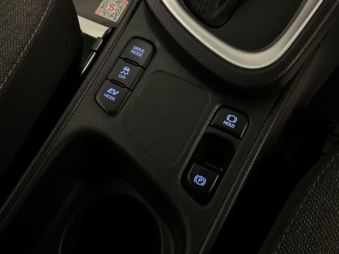 2025 Toyota Yaris Cross